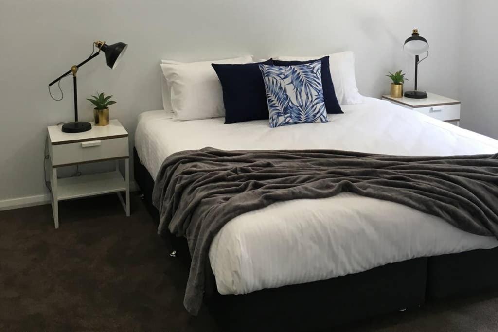Mountain Mist Apartments ไบรท์ ภายนอก รูปภาพ